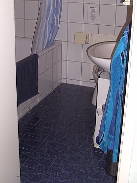 Blick ins Badezimmer